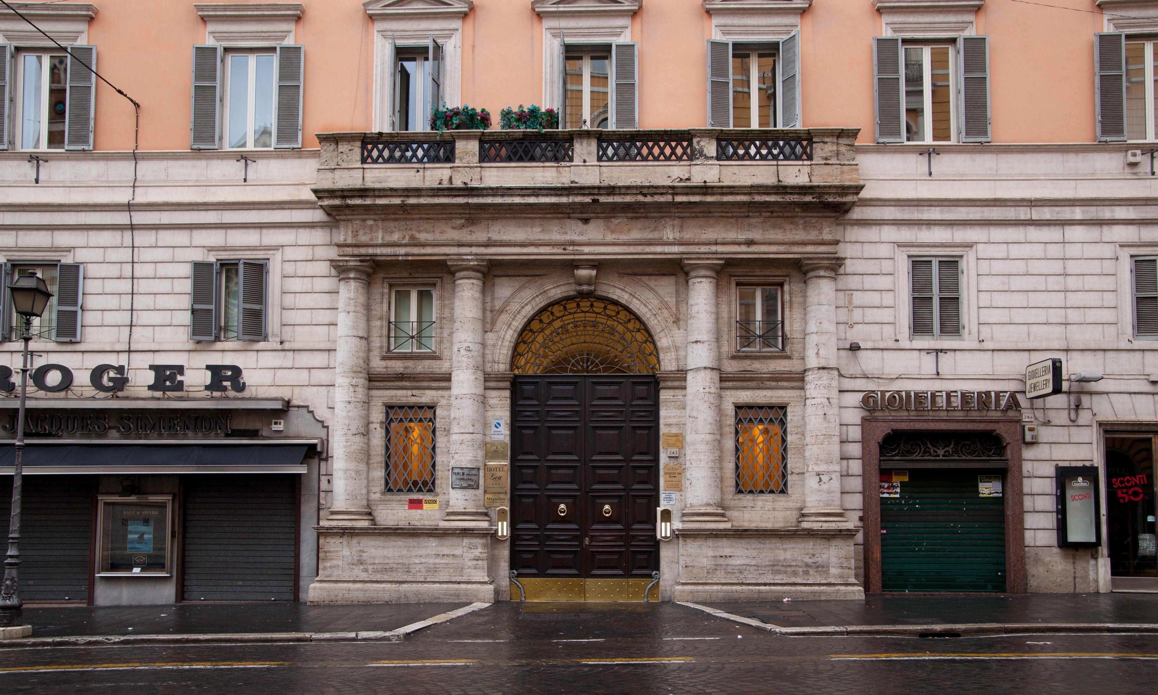 Magnifico Rome, Rome
